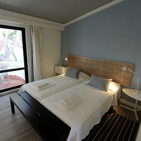 Victory Village Club, Quinta Do 金塔湖